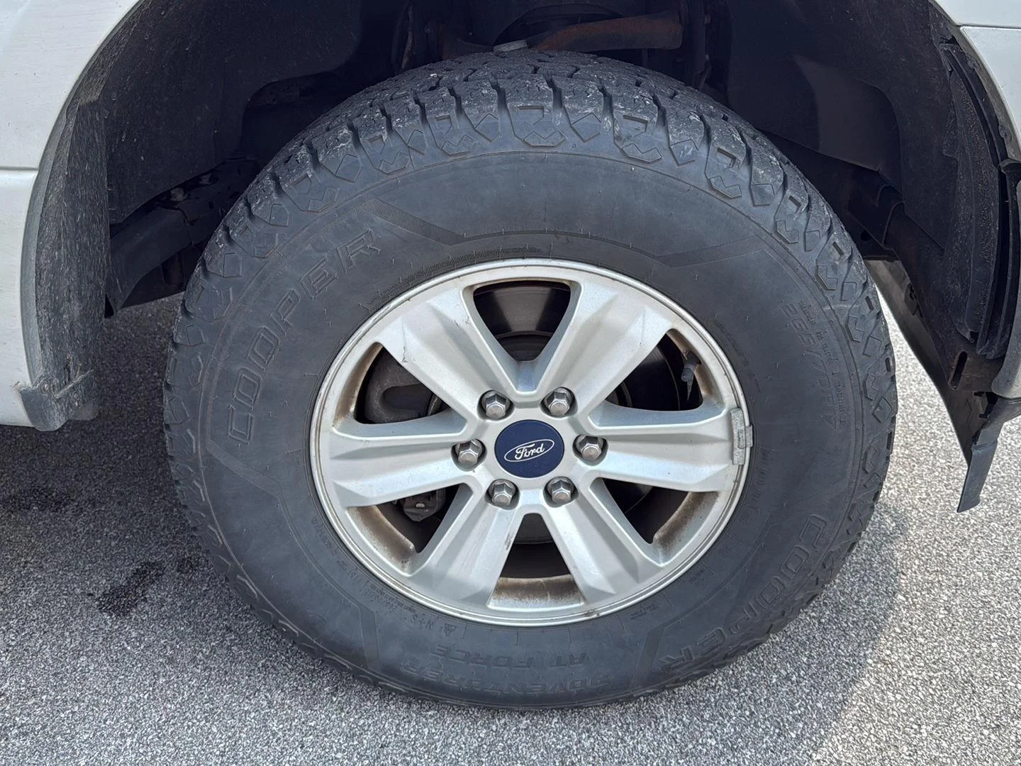 Used 2018 Ingot Silver Ford XLT image 14