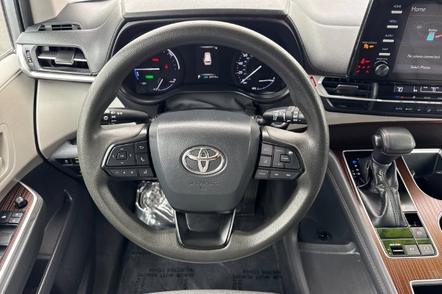 Certified Used 2022 Silver Toyota LE image 18