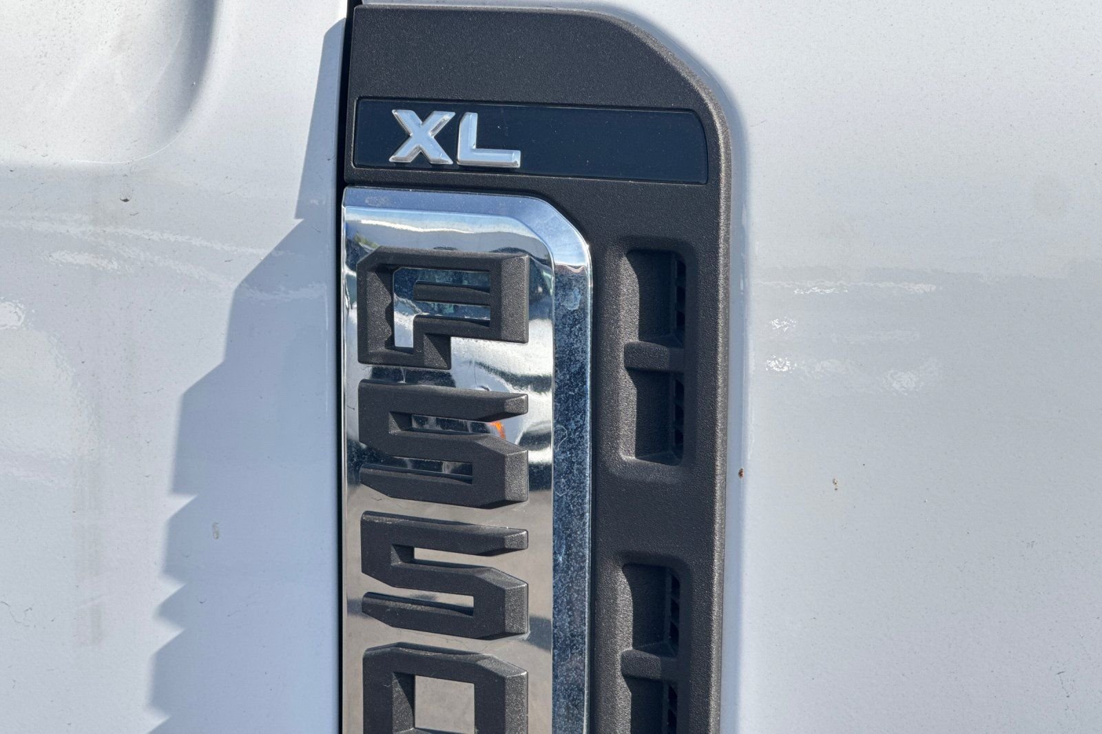 2024 Ford F-550 Super Duty Chassis Cab XL - Photo 18