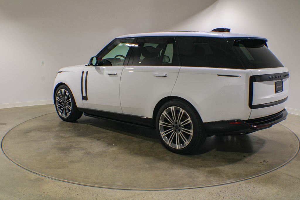 Certified Used 2026 Ostuni Pearl White Premium Metallic Land Rover Autobiography image 3
