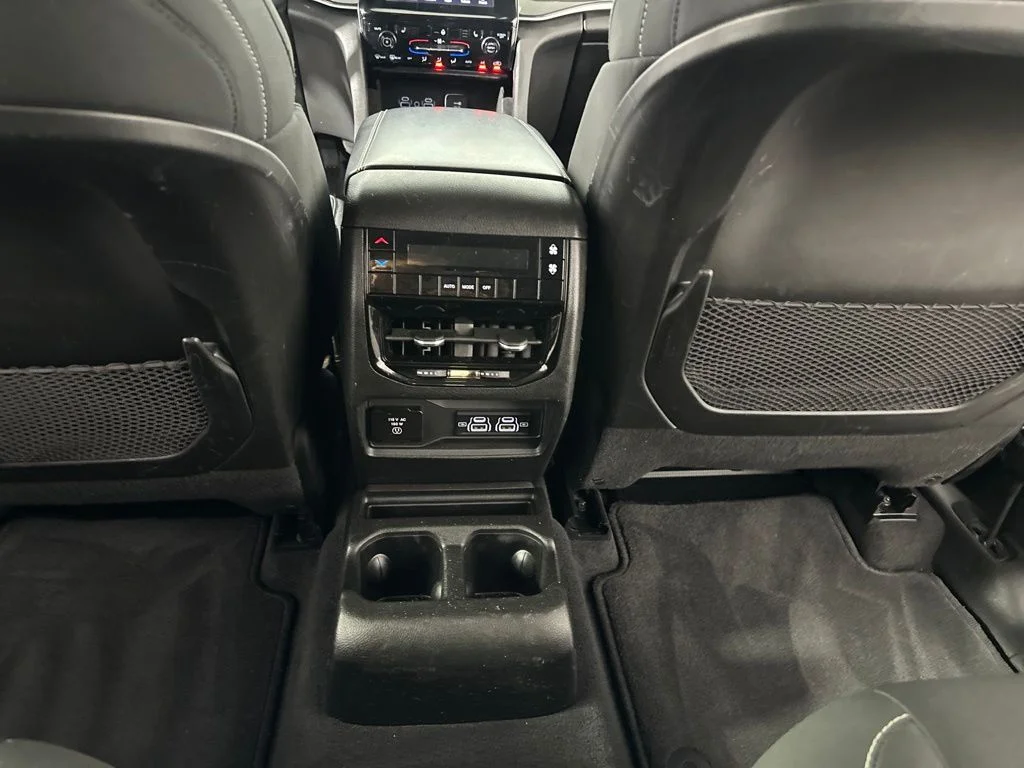 Used 2021 Gray Jeep Laredo image 20