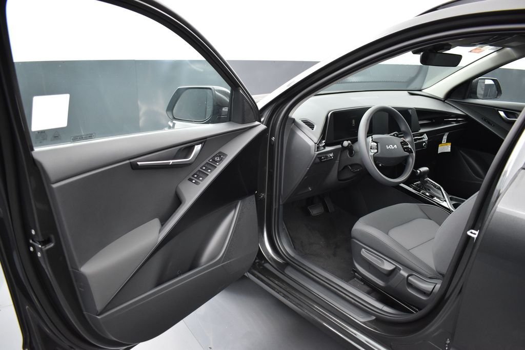 New 2026 Gray Kia LX image 5