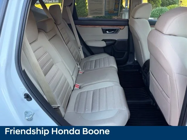 Used 2021 White Honda EX image 38