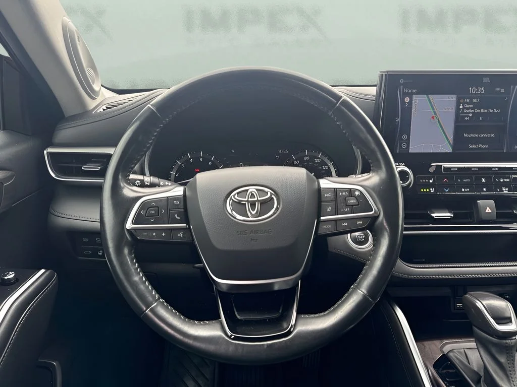 Used 2021 Red Toyota Platinum image 11