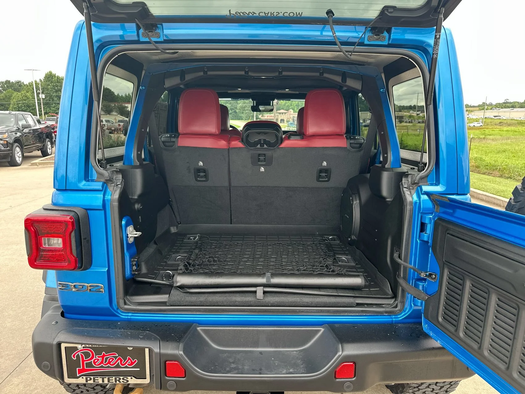 Used 2024 Hydro Blue Pearlcoat Jeep Rubicon 392 image 23