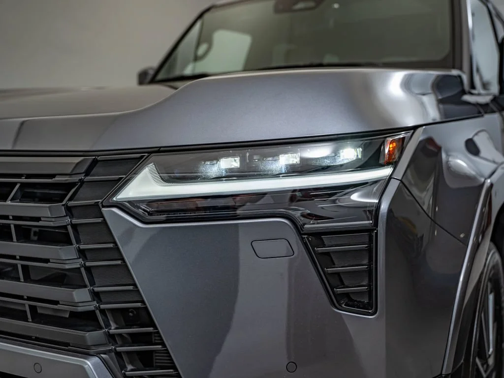 Certified Used 2025 Gray Pearl Lexus 550 Luxury+ image 13