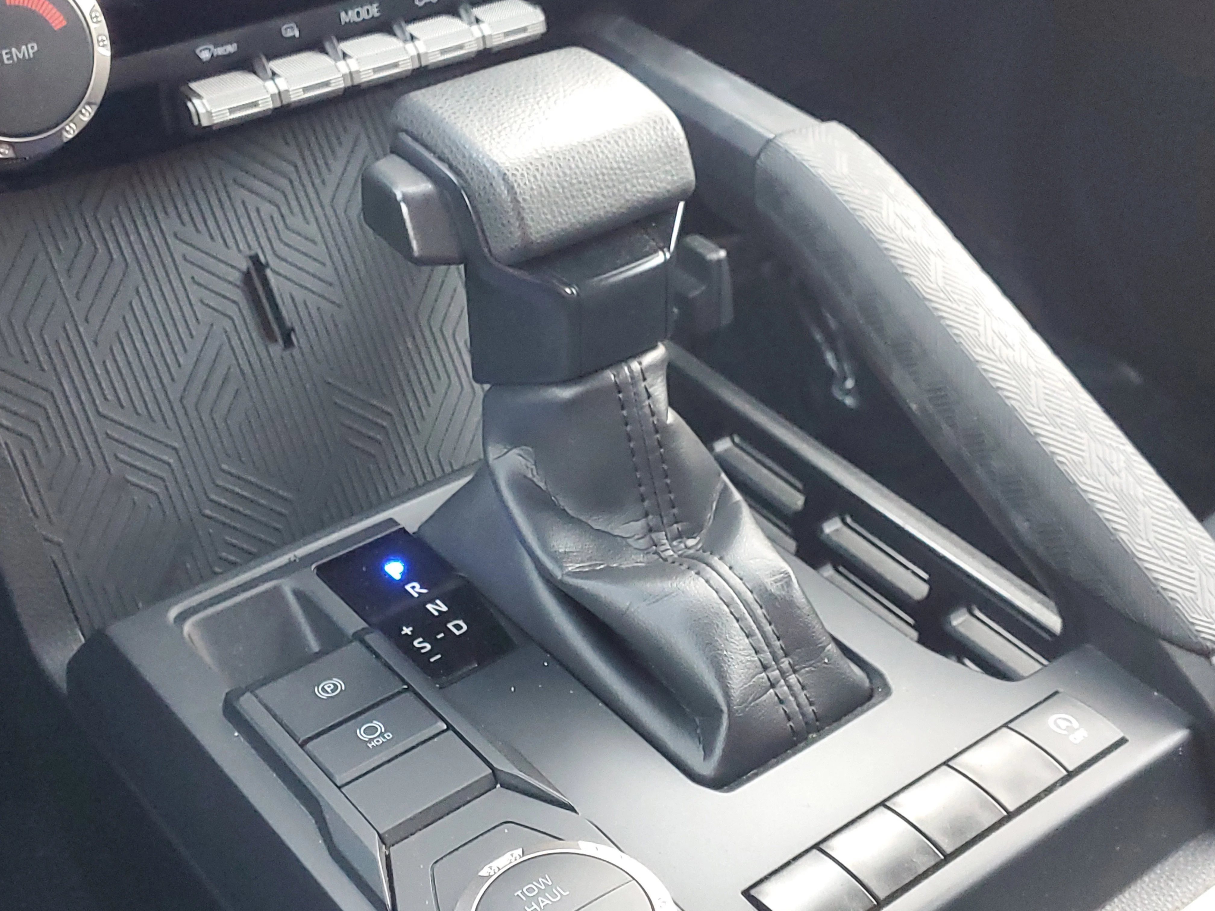 Used 2024 Underground Toyota SR5 image 27