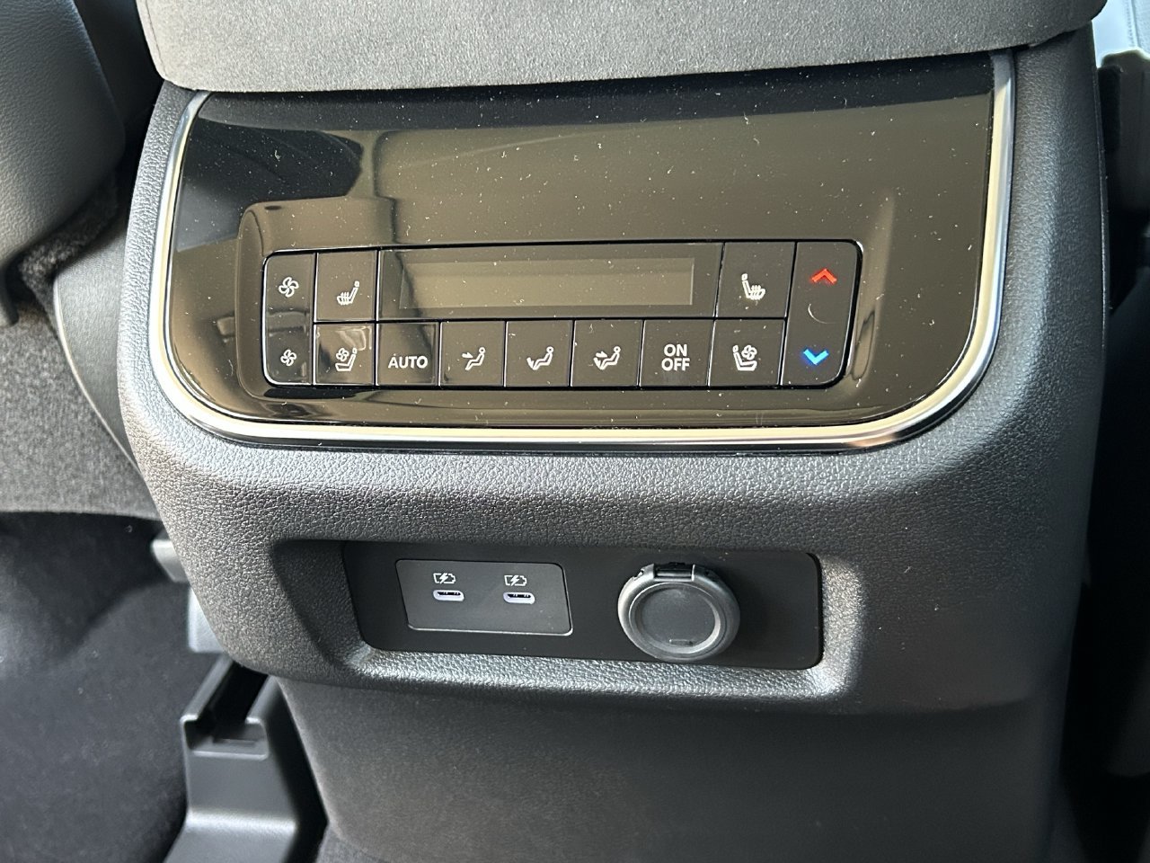 2026 INFINITI QX80 Luxe - Photo 15