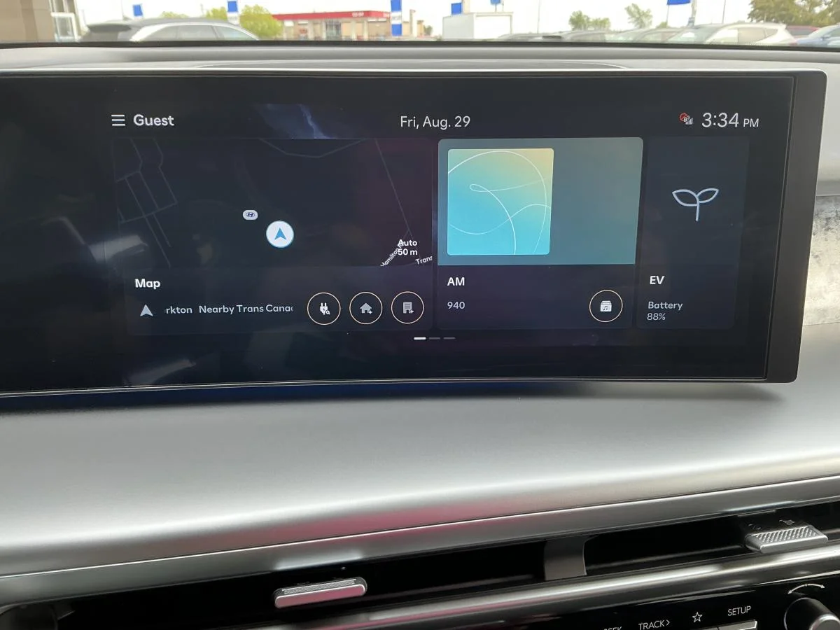 New 2026 White Hyundai Preferred image 27