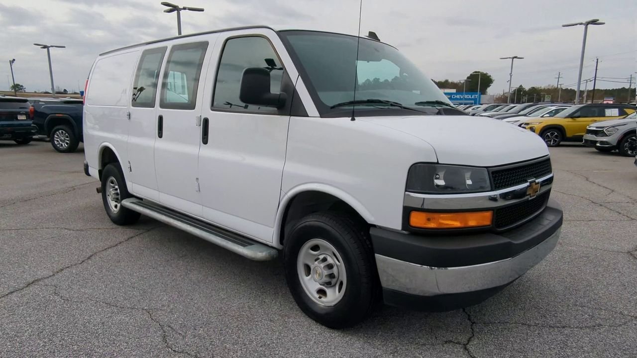 2024 GMC Savana Cargo Work Van - Photo 24