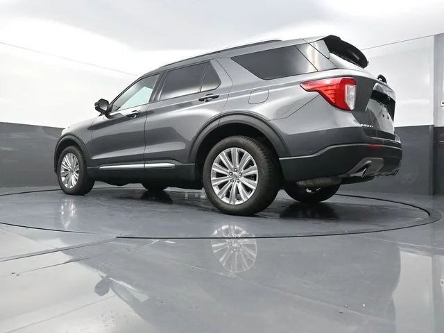 Used 2023 Gray Ford Limited image 35