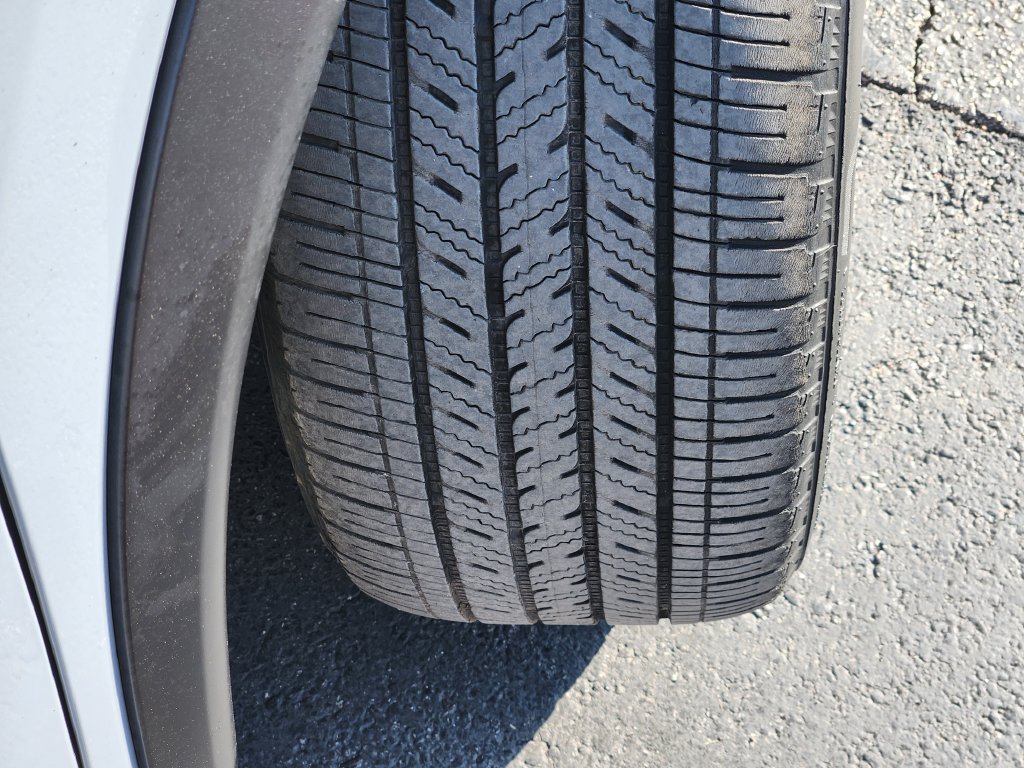 Certified Used 2021 Gray Nissan SL image 12