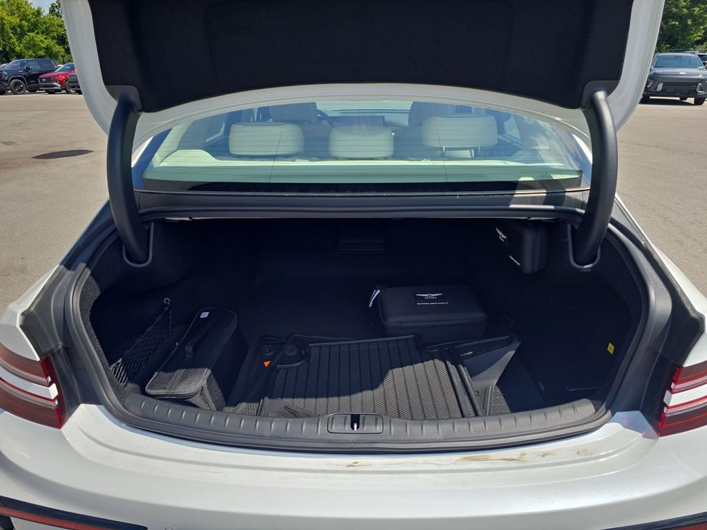 New 2027  Genesis 2.5T Sport Prestige image 9