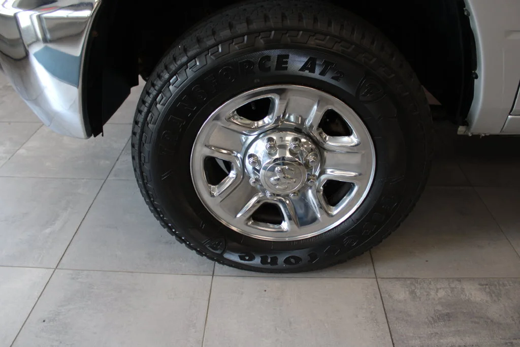 Certified Used 2018 Bright Silver Clearcoat Metallic Ram Tradesman image 8