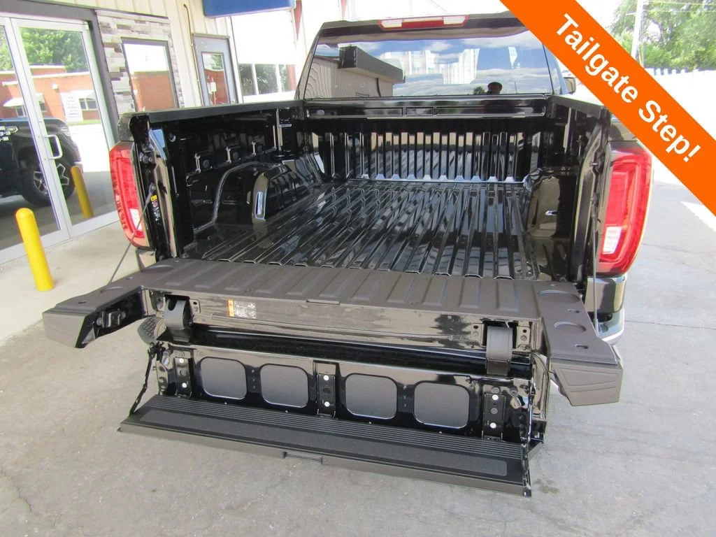 2026 GMC Sierra 1500 SLT - Photo 23