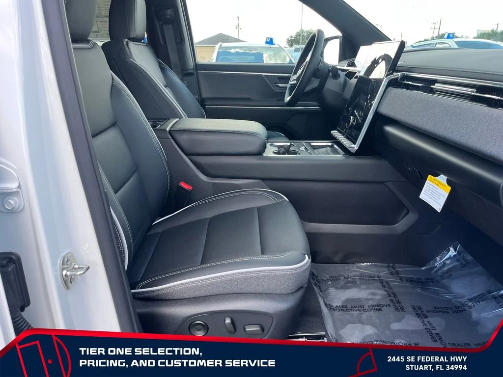 New 2026 Summit White GMC Elevation Extended Range image 17