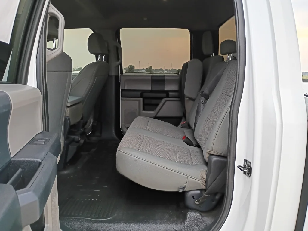 Used 2022 Oxford White Ford XL image 18