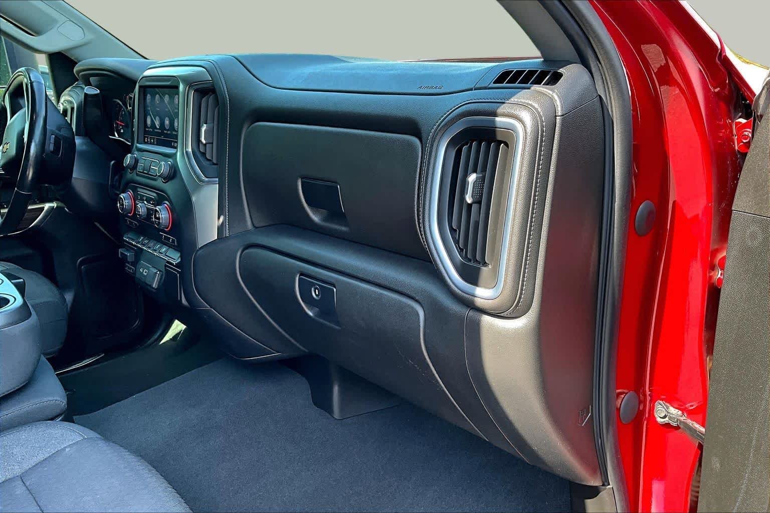 Used 2022 Cherry Red Tintcoat Chevrolet LT image 18