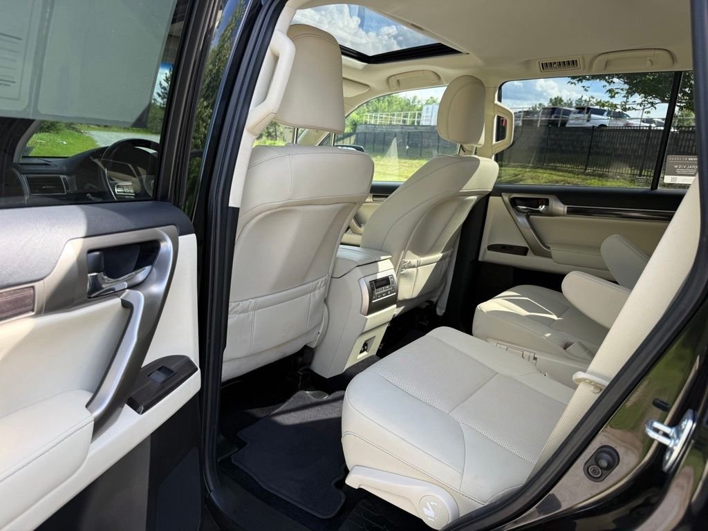 Certified Used 2021 BLACK Lexus 460 image 28