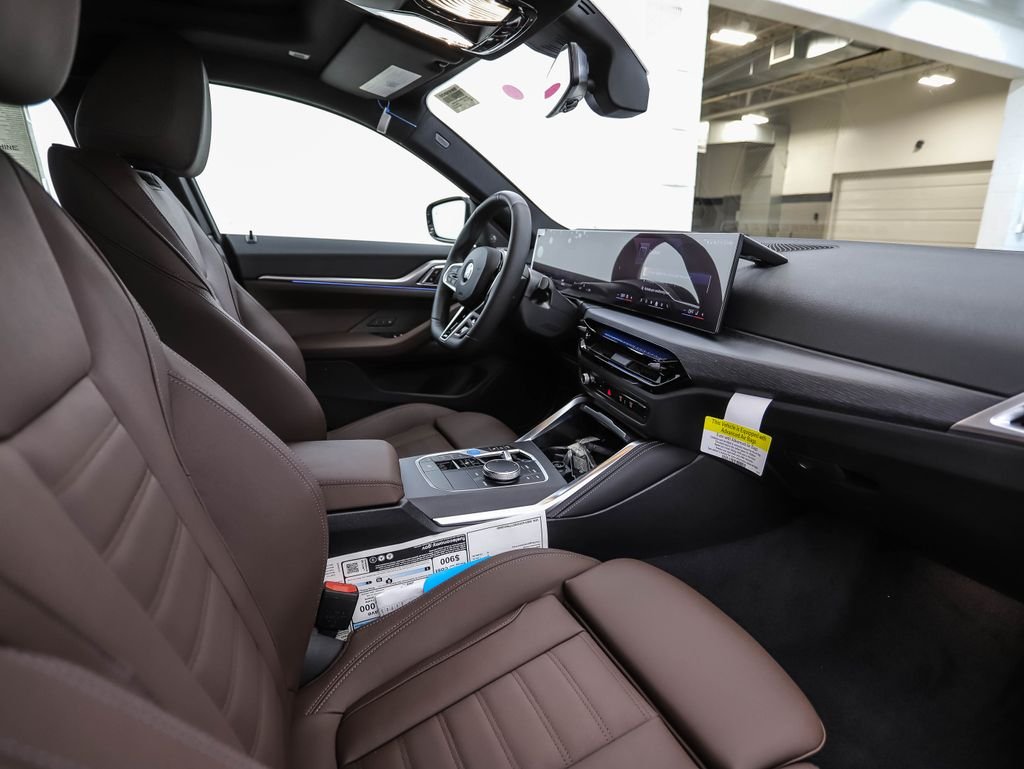 Used 2026 Blue Metallic BMW xDrive40 image 30