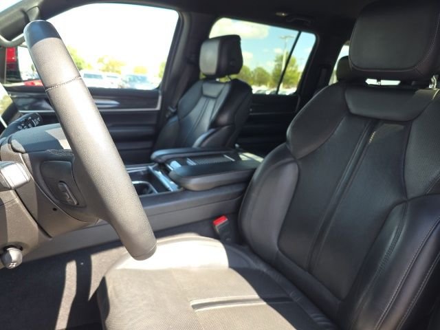 Used 2022 Red Jeep Series III image 5