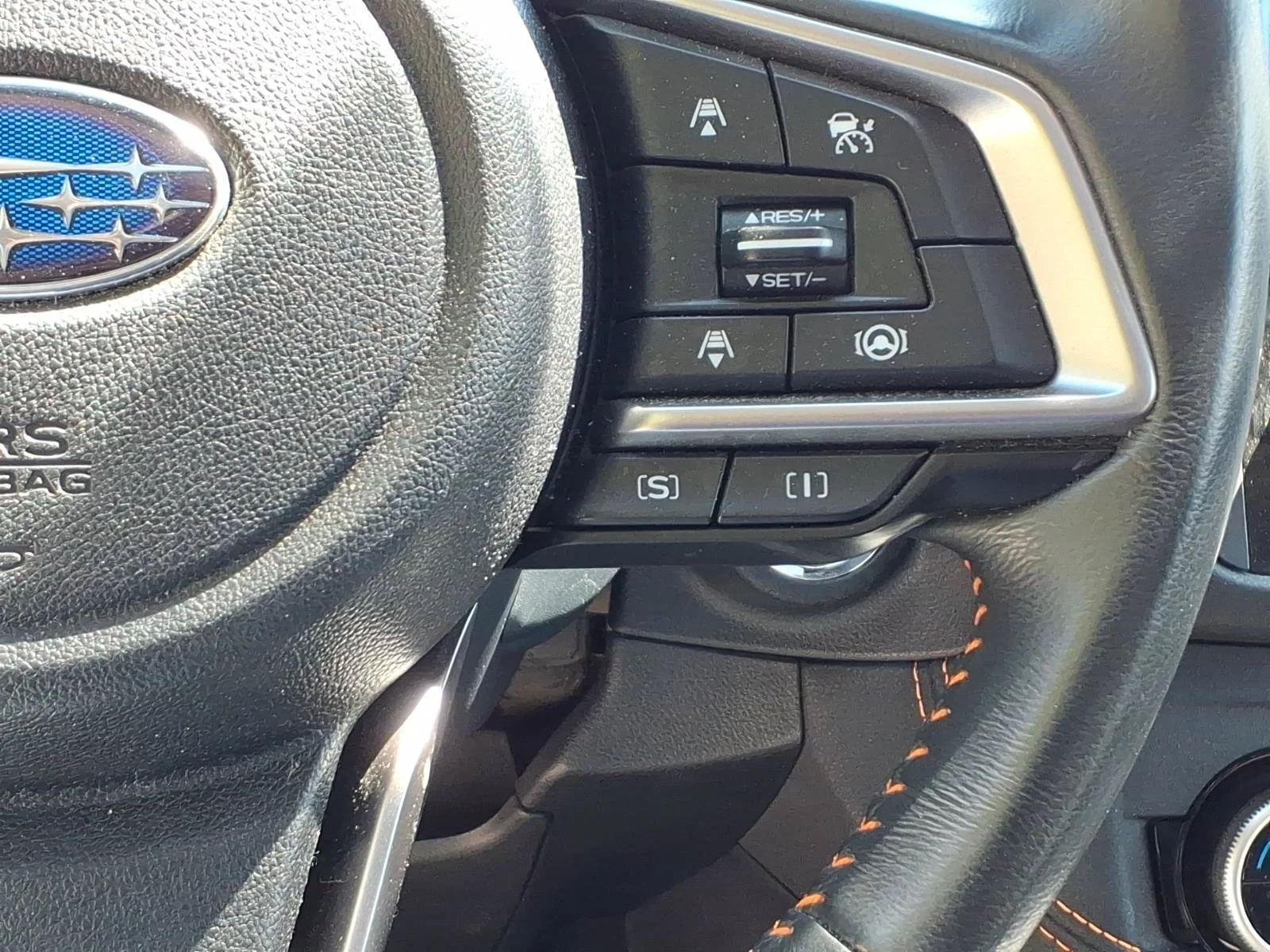 Used 2021 Crystal White Pearl Subaru Limited image 19