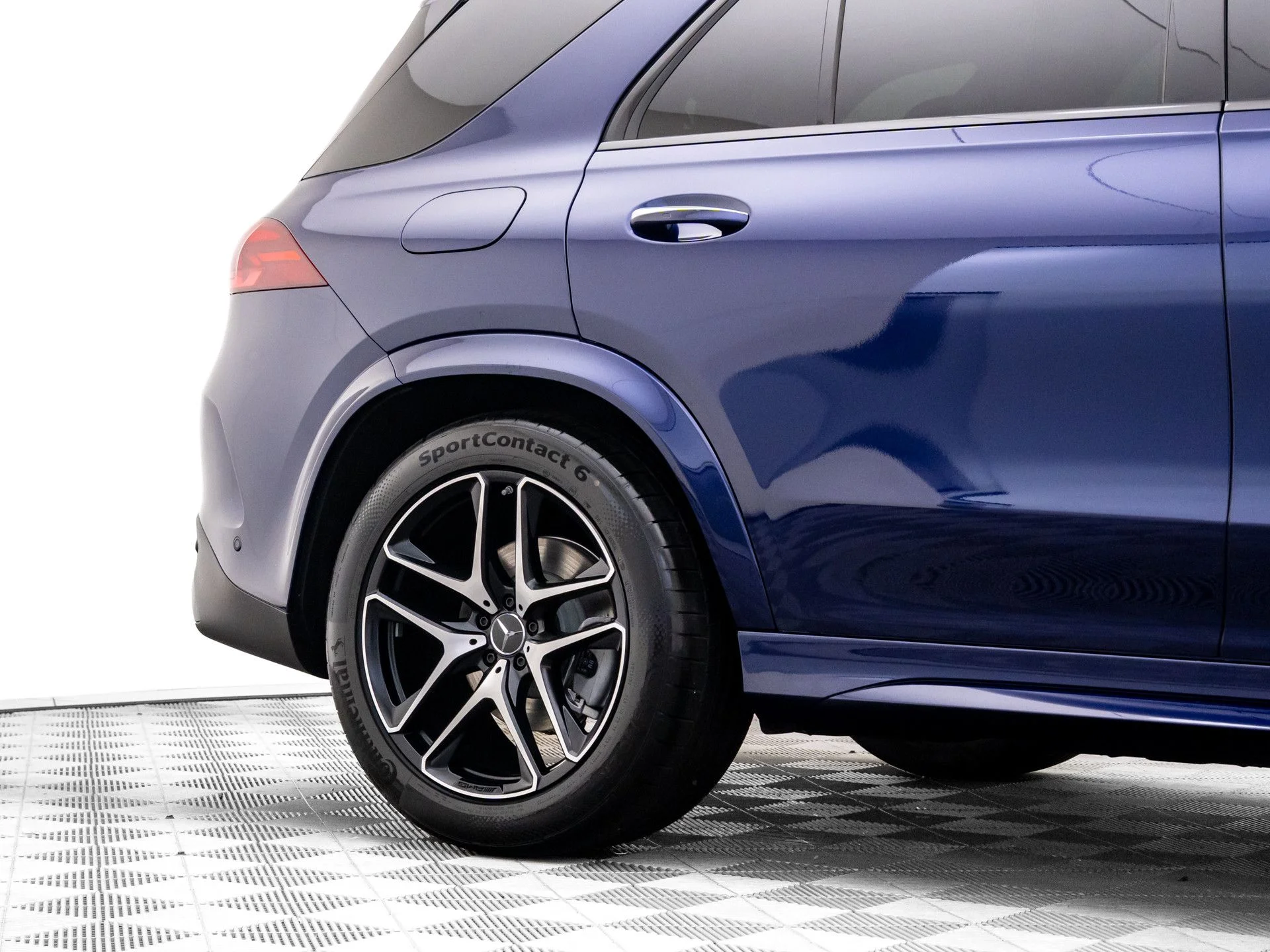 New 2026 Blue Mercedes-Benz GLE 53 AMG® image 34