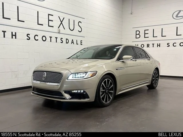 Used 2017 Gold Lincoln Reserve image 9