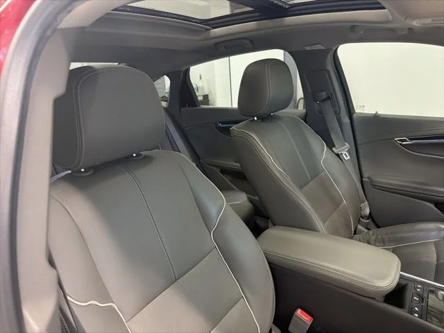 Used 2015 Red Chevrolet LTZ image 38