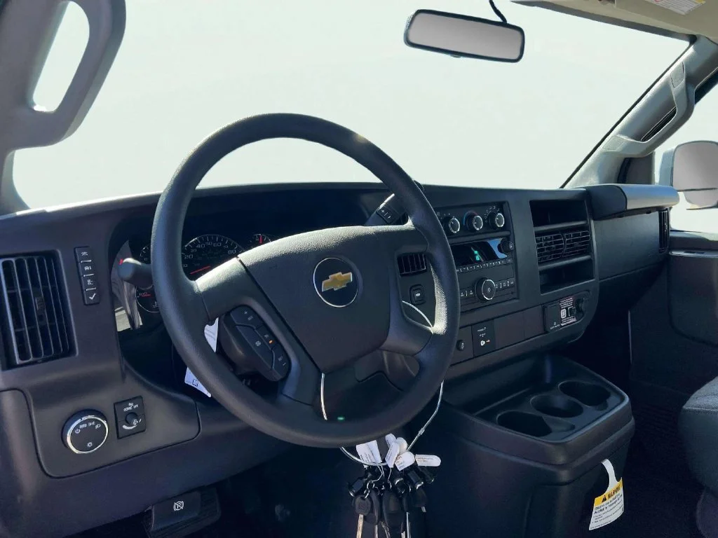 2026 Chevrolet Express Cargo Work Van - Photo 15