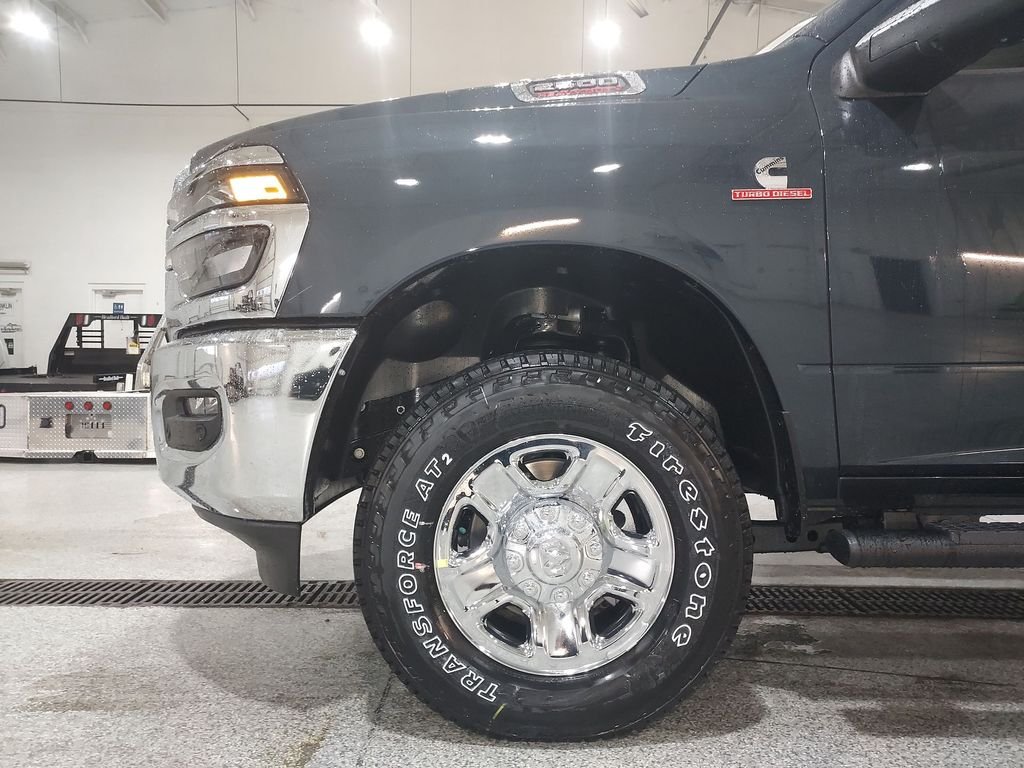 New 2026 Forged Blue Metallic Exterior Paint RAM Tradesman image 17