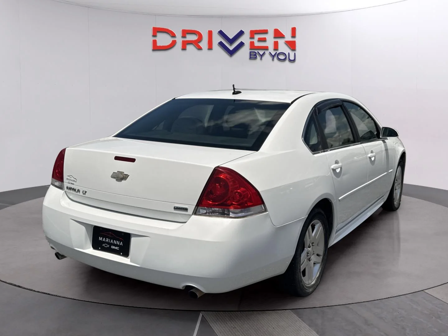 Used 2015 SUMMIT WHITE Chevrolet LT image 5