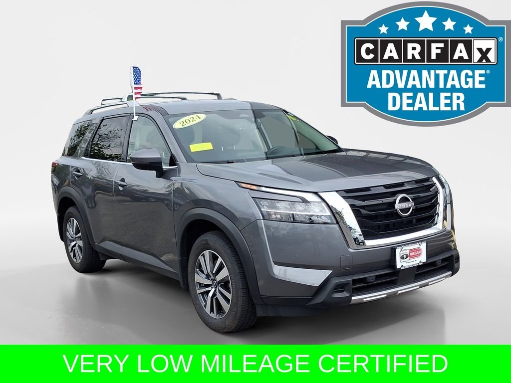 Used 2024 Gray Nissan SL image 1