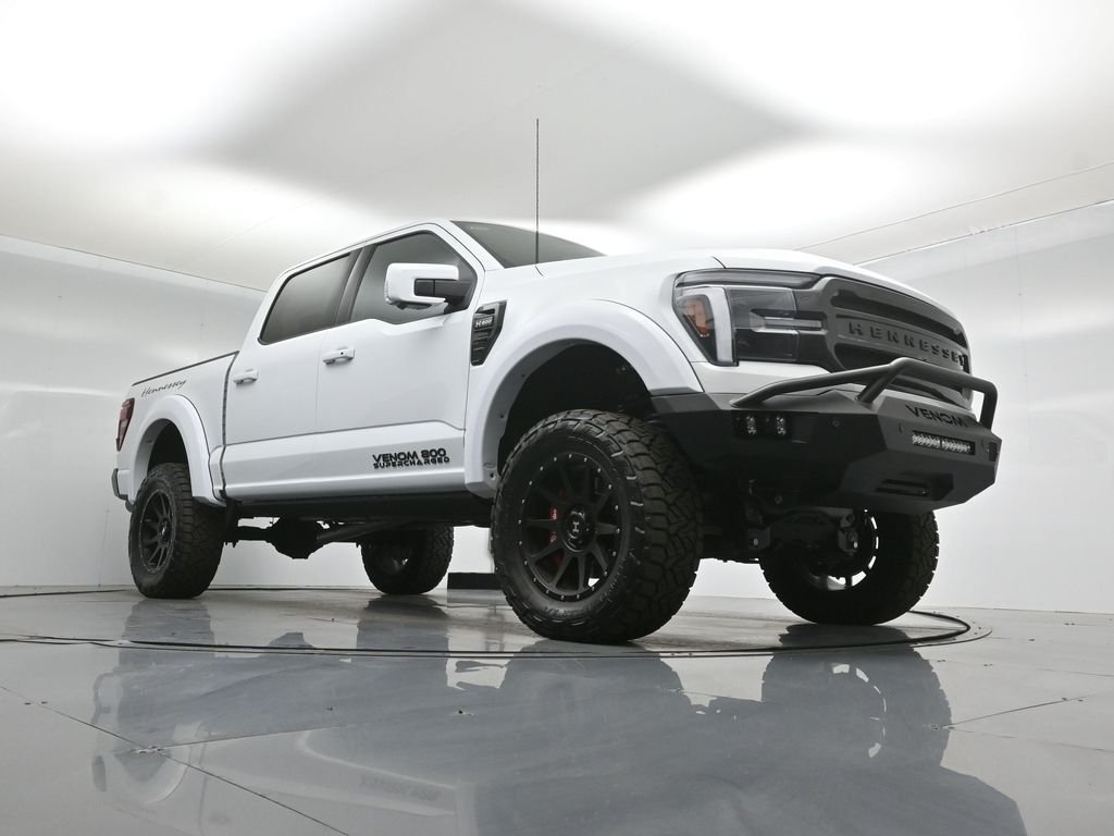 New 2025 Oxford White Ford Lariat image 48