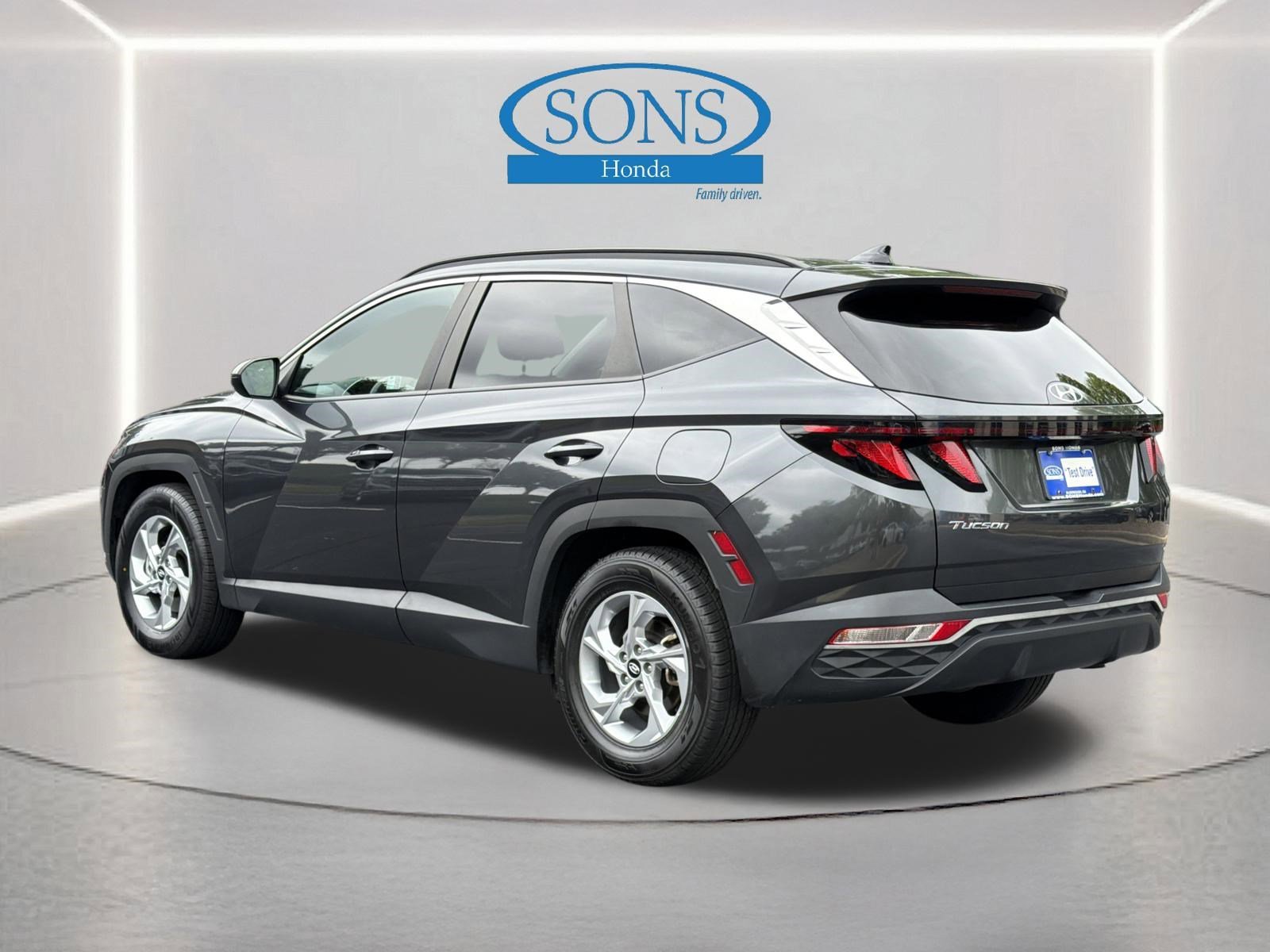 Used 2024 Dark Gray Metallic Hyundai SEL image 21
