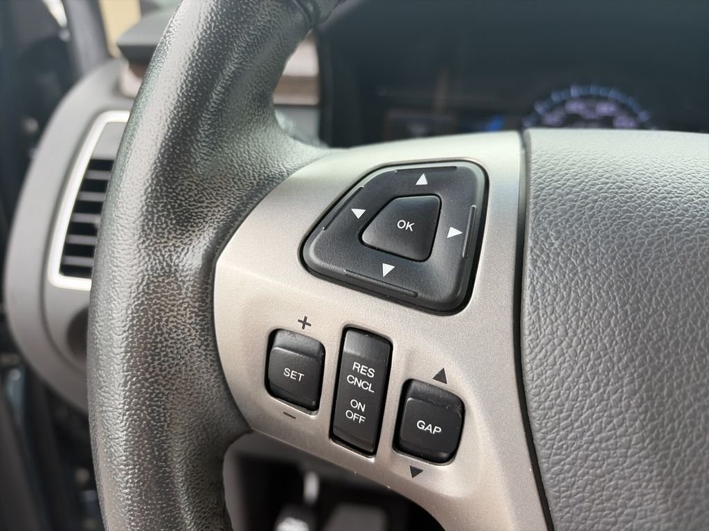 Used 2019 Blue Ford Limited image 34