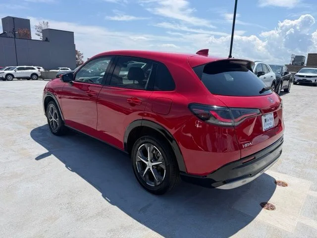 Used 2024 Red Honda EX-L image 5