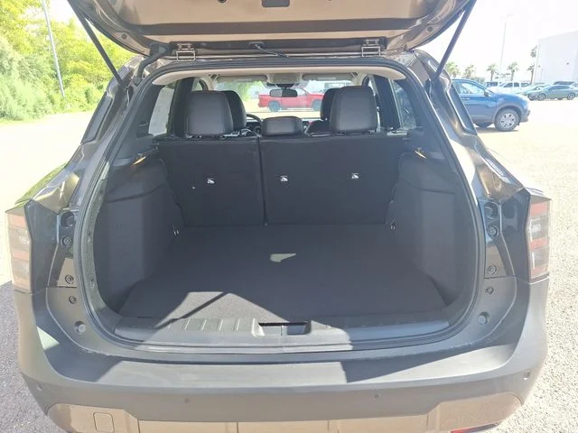 New 2026 Canyon Bronze Metallic Nissan SR image 22