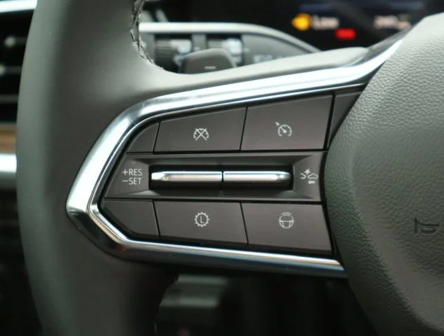 2026 Chevrolet Suburban High Country - Photo 17