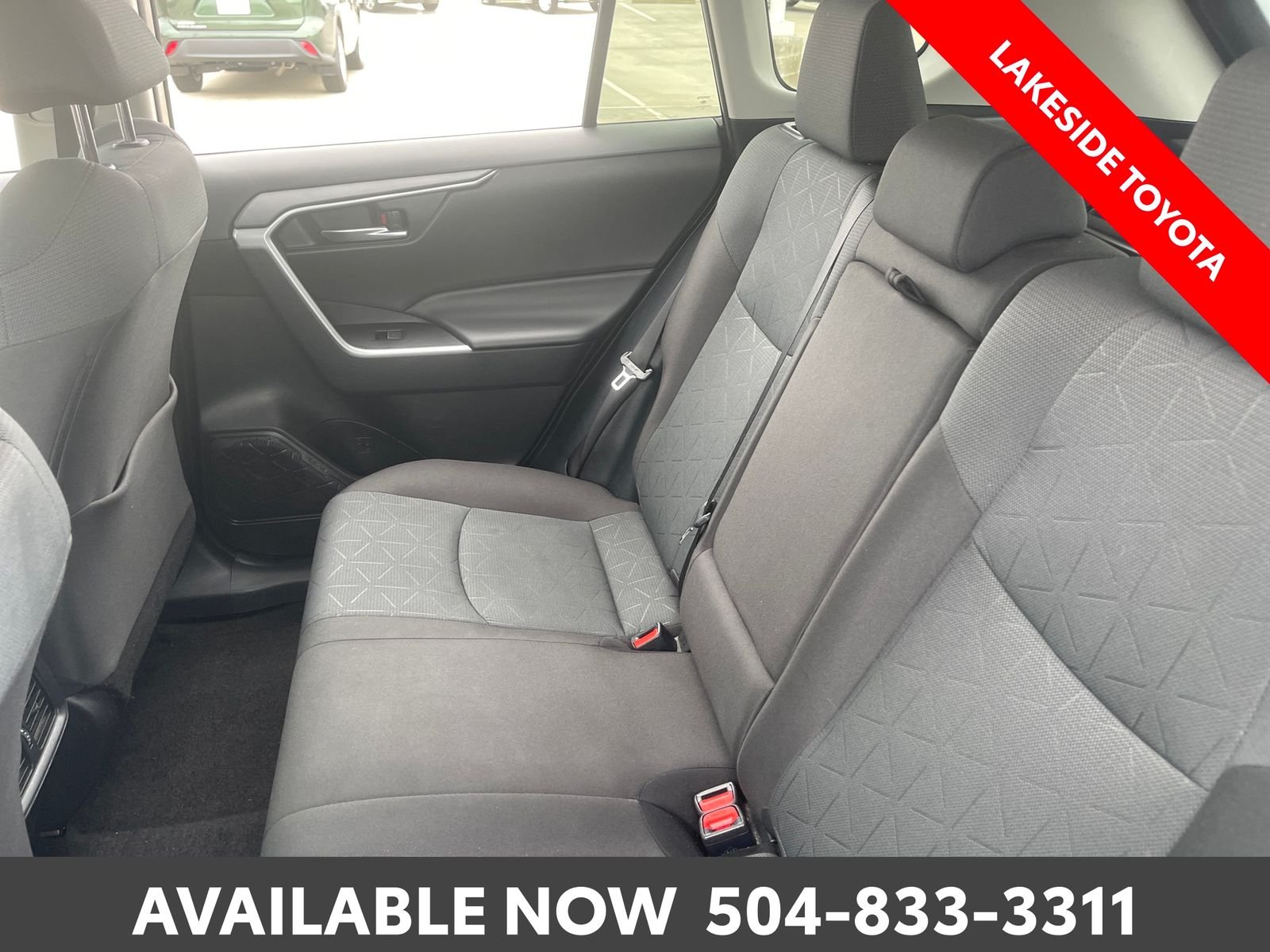 2024 Toyota RAV4 XLE - Photo 20