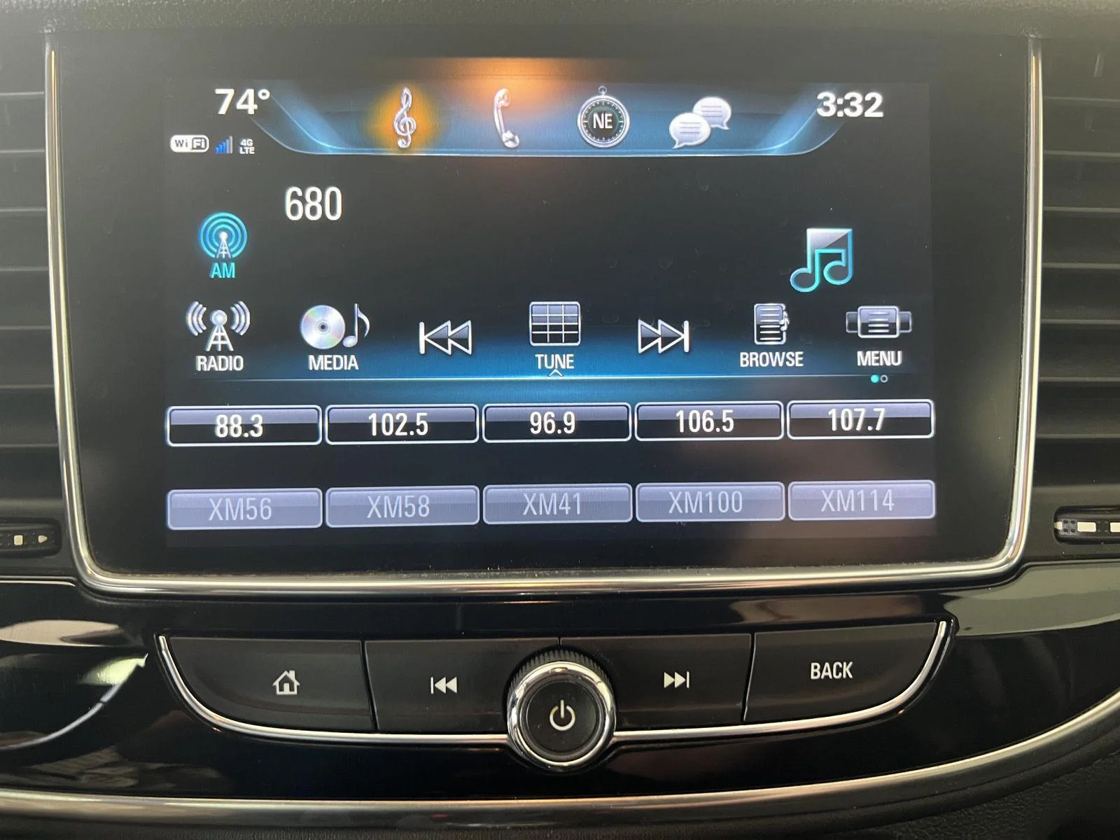 Used 2019 Summit White Buick Sport Touring image 19