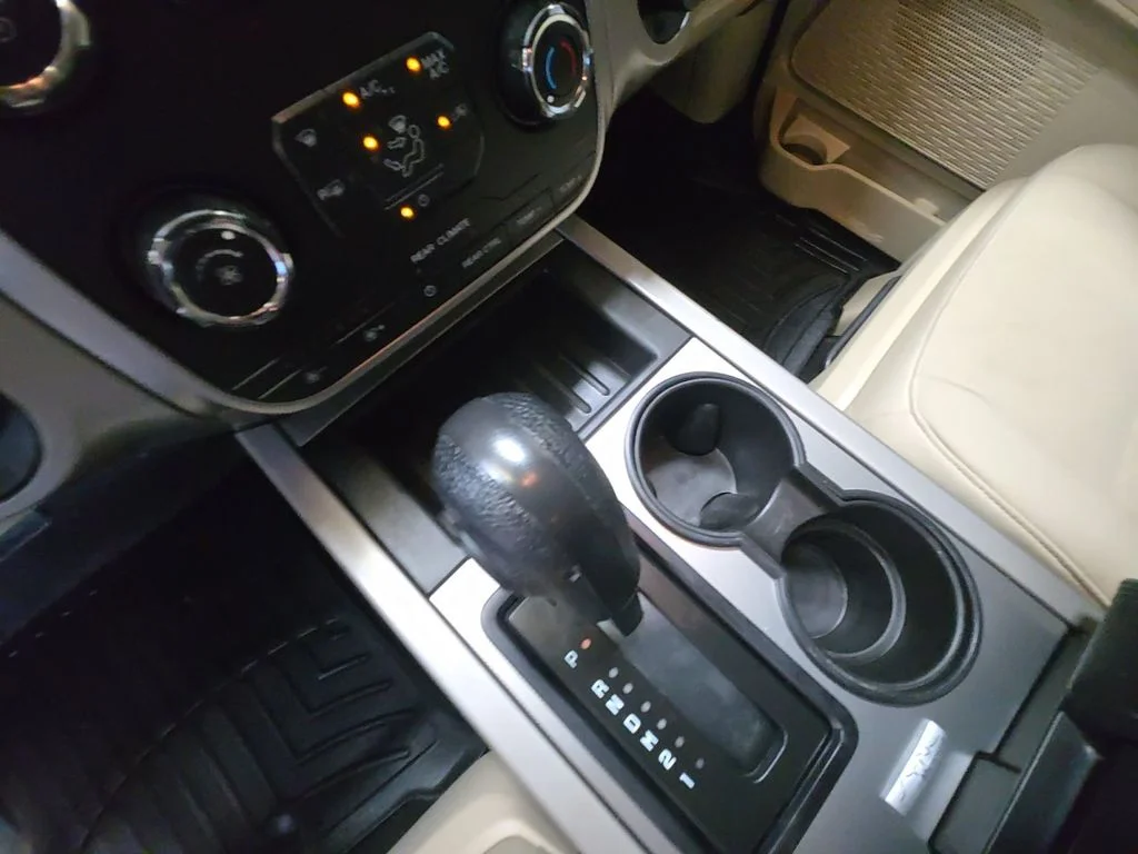Used 2015 Gray Ford XLT image 24