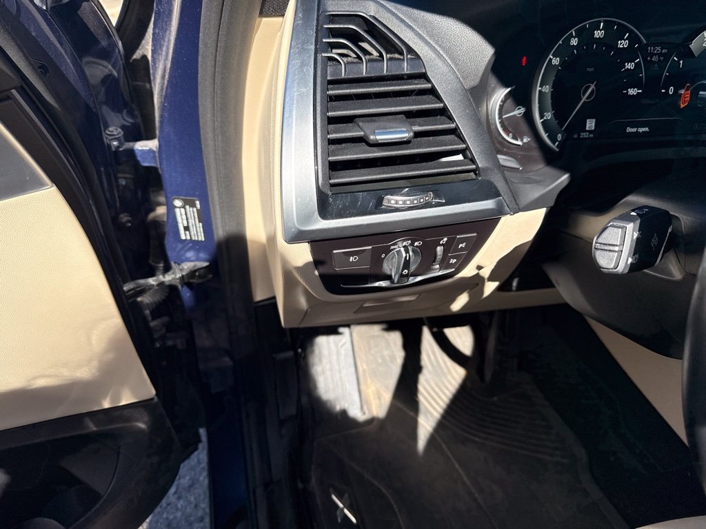 Used 2021 Blue BMW xDrive30i image 14