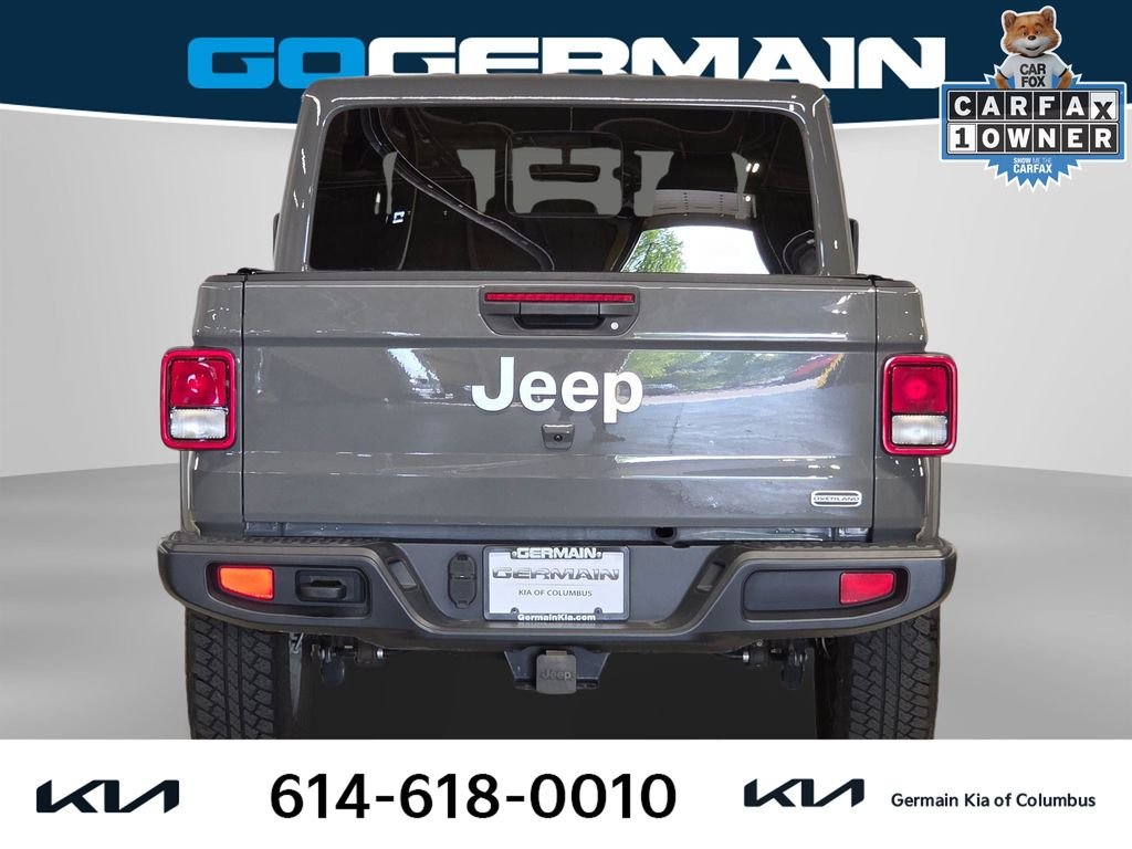 Used 2022 Gray Jeep Overland image 9
