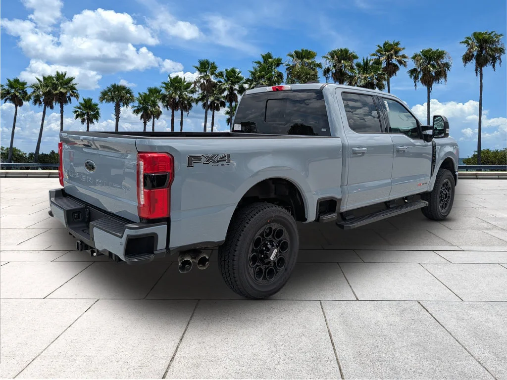 New 2026 Glacier Gray Metallic Tri-Coat Ford F-250® Lariat® image 7