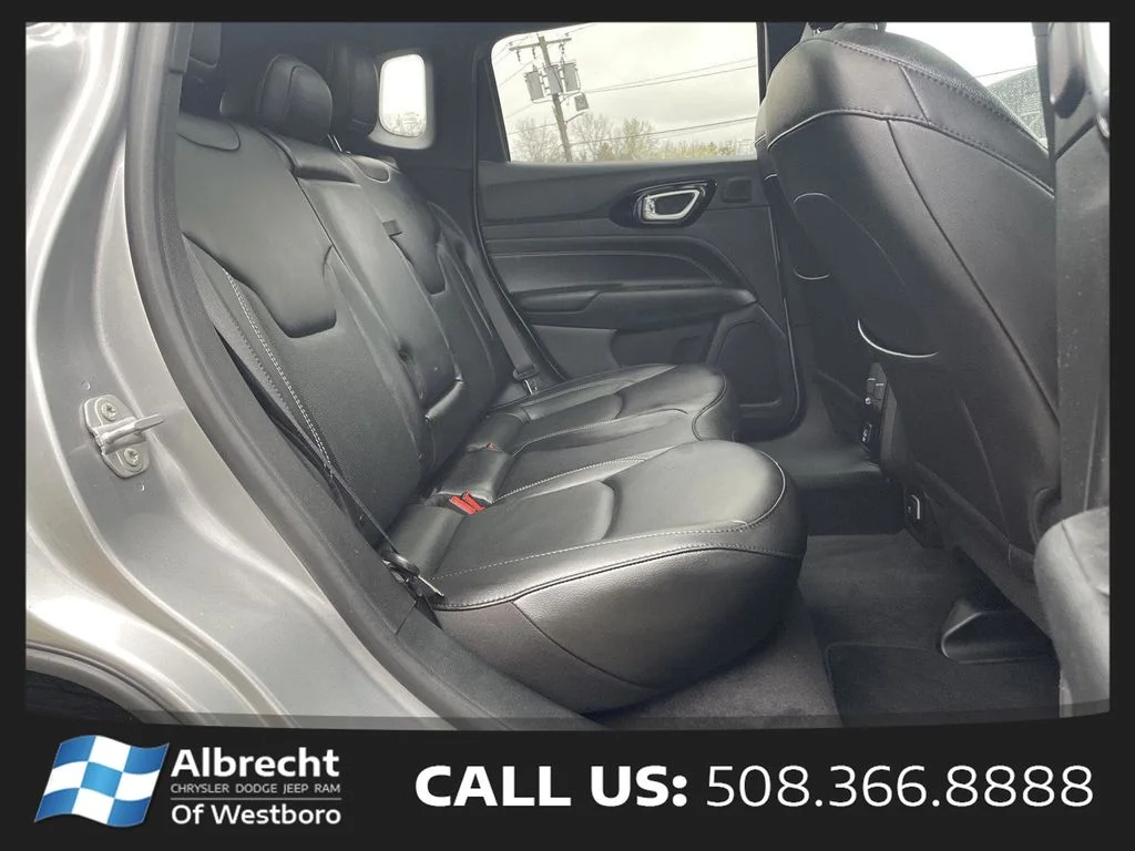 Used 2023 Silver Jeep Limited image 17
