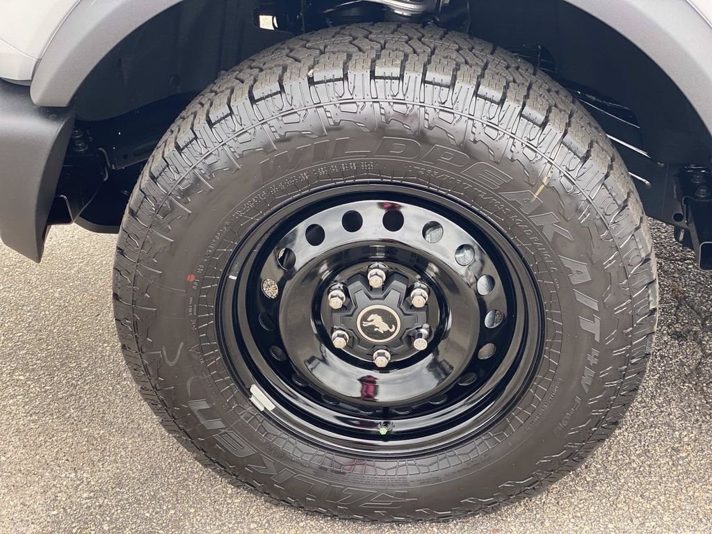 New 2026 Avalanche Gray Ford Outer Banks® image 7