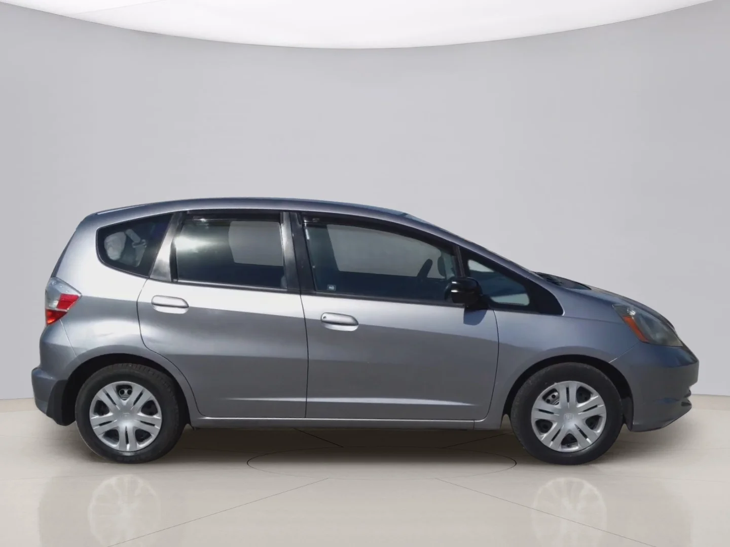 Used 2010 White Honda SUV image 6