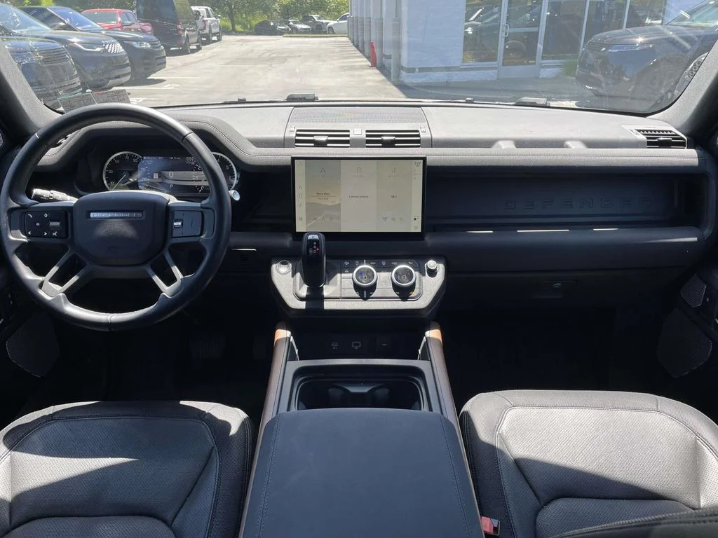 Used 2023 Santorini Black Metallic Land Rover X-Dynamic SE image 23