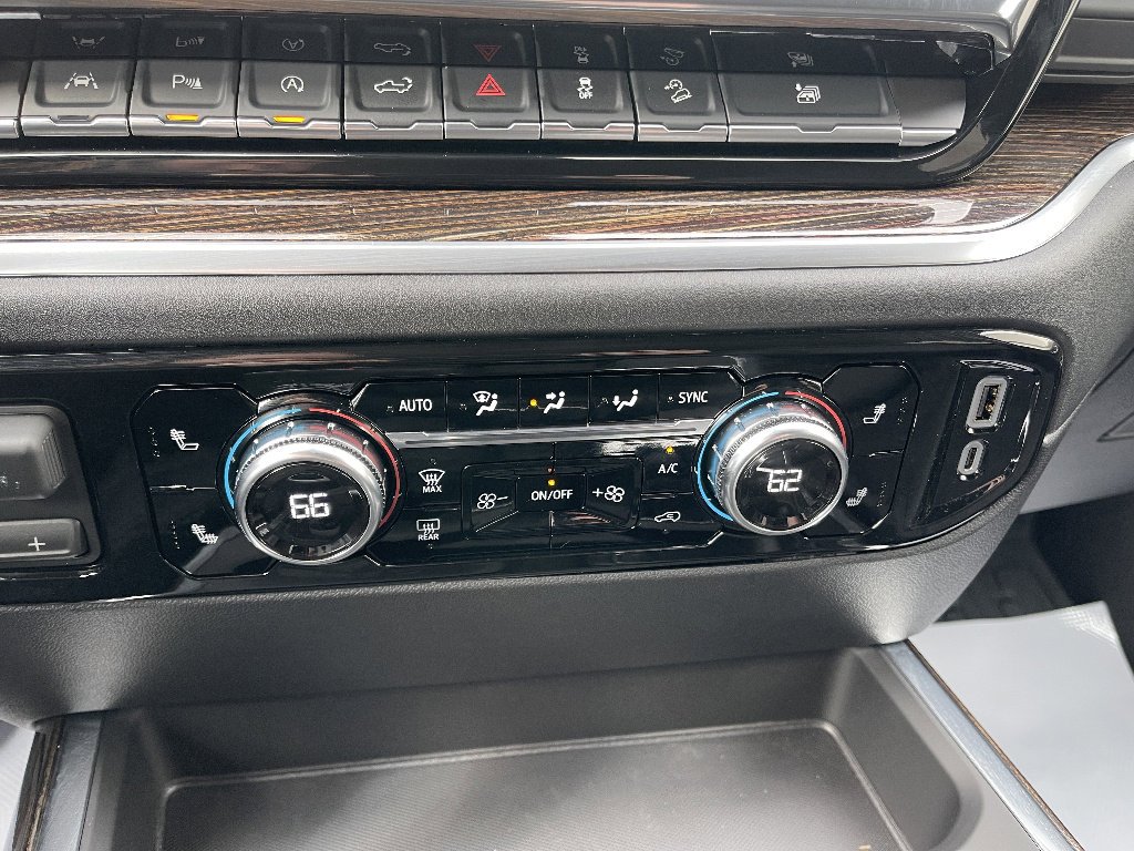 New 2026 Onyx Black GMC Elevation image 26